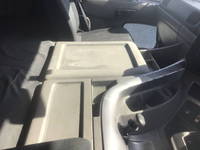 UDトラックスクオントレーラーヘッド（トラクターヘッド）大型（10t）[写真27]