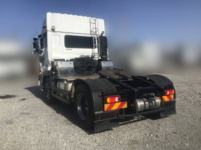 UDトラックスクオントレーラーヘッド（トラクターヘッド）大型（10t）[写真04]