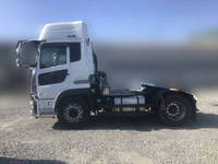 UDトラックスクオントレーラーヘッド（トラクターヘッド）大型（10t）[写真05]