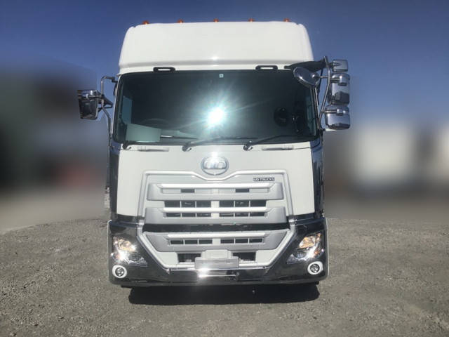 UDトラックスクオントレーラーヘッド（トラクターヘッド）大型（10t）[写真07]