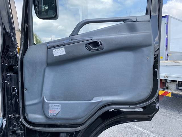 三菱ふそうスーパーグレートセルフローダー大型（10t）[写真30]