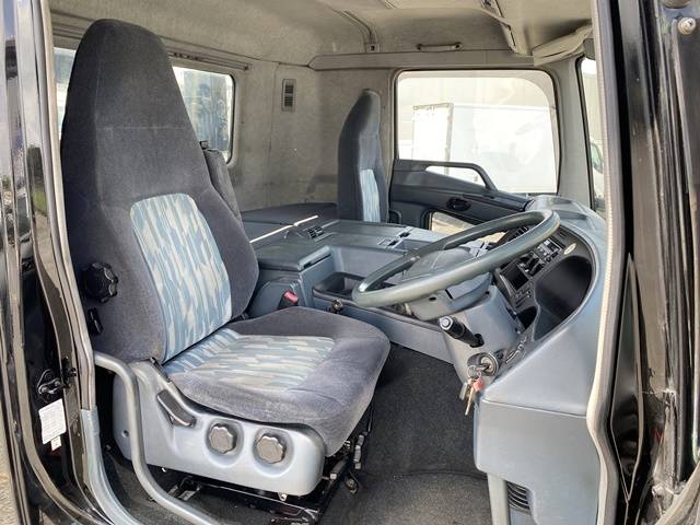 三菱ふそうスーパーグレートセルフローダー大型（10t）[写真35]