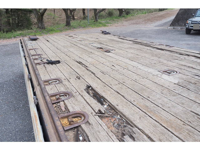 いすゞギガクレーン4段大型（10t）[写真12]