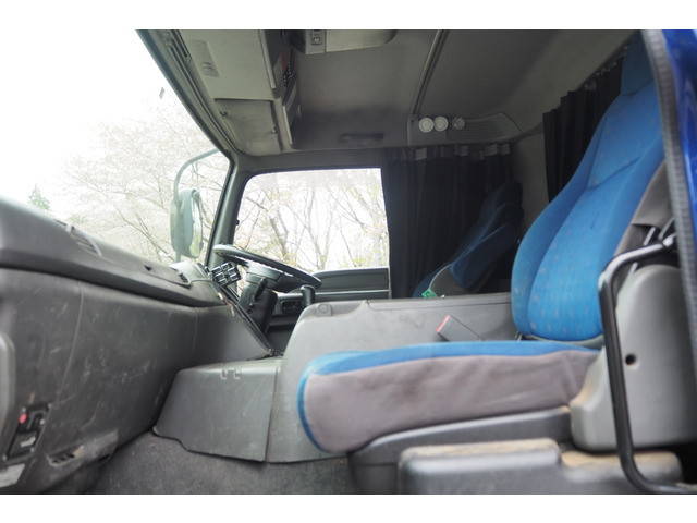 いすゞギガクレーン4段大型（10t）[写真31]