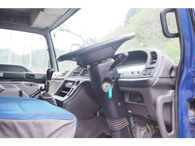 いすゞギガクレーン4段大型（10t）[写真33]