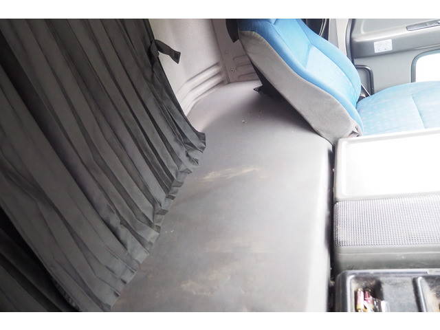 いすゞギガクレーン4段大型（10t）[写真35]