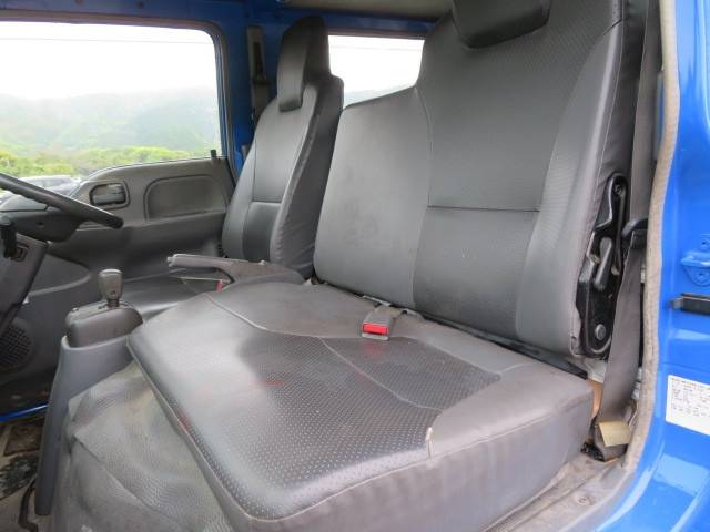 いすゞエルフダブルキャブ（Wキャブ）小型（2t・3t）[写真09]