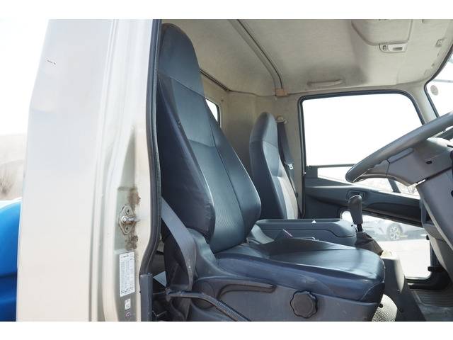 三菱ふそうファイターミキサー車（コンクリートミキサー）中型（4t）[写真34]