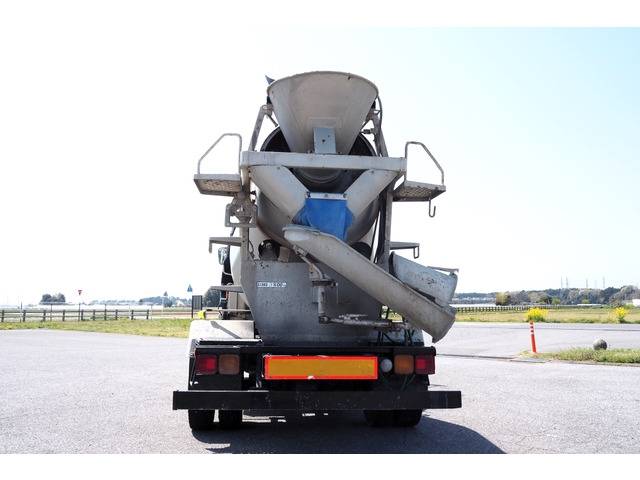 三菱ふそうファイターミキサー車（コンクリートミキサー）中型（4t）[写真04]