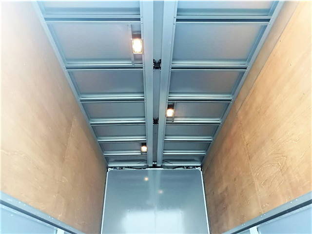 トヨタダイナアルミウイング小型（2t・3t）[写真12]