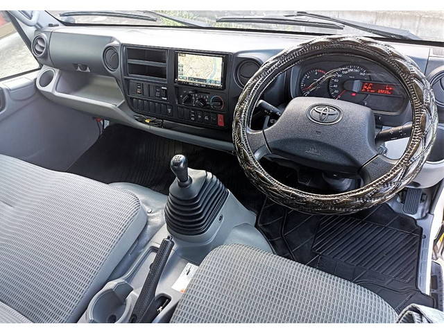 トヨタダイナアルミウイング小型（2t・3t）[写真20]