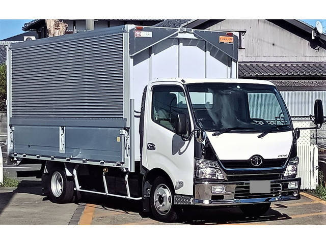 トヨタダイナアルミウイング小型（2t・3t）[写真08]