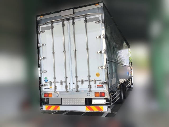 UDトラックスクオンアルミウイング大型（10t）[写真02]