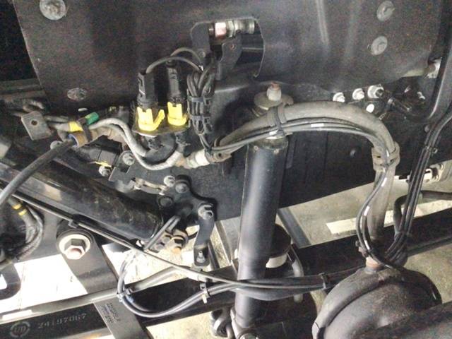 UDトラックスクオンアルミウイング大型（10t）[写真20]