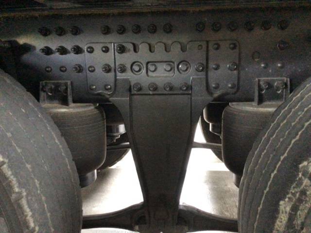 UDトラックスクオンアルミウイング大型（10t）[写真23]