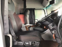 UDトラックスクオンアルミウイング大型（10t）[写真31]