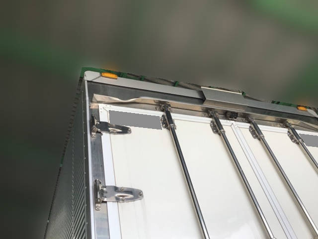 UDトラックスクオンアルミウイング大型（10t）[写真37]