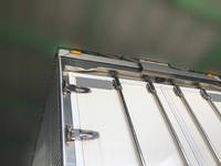 UDトラックスクオンアルミウイング大型（10t）[写真38]