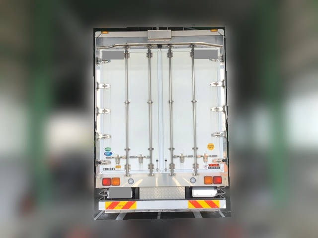 UDトラックスクオンアルミウイング大型（10t）[写真06]