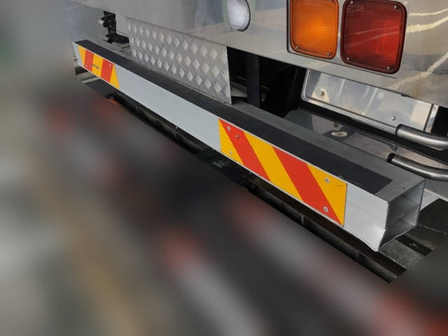 UDトラックスクオンアルミウイング大型（10t）[写真07]