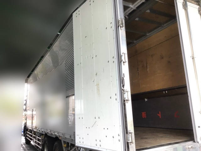 UDトラックスクオンアルミウイング大型（10t）[写真08]