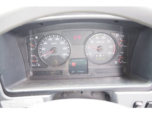 三菱ふそうファイタークレーン4段中型（4t）[写真36]