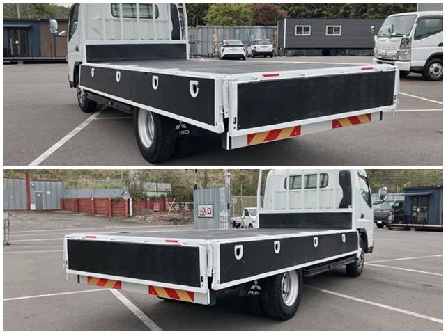 三菱ふそうキャンター平ボディ小型（2t・3t）[写真13]
