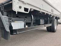 三菱ふそうキャンター平ボディ小型（2t・3t）[写真17]