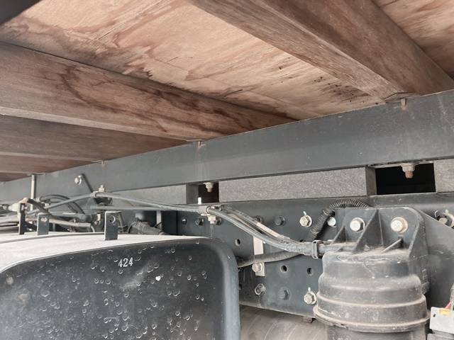 三菱ふそうキャンター平ボディ小型（2t・3t）[写真20]