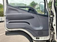 三菱ふそうキャンター平ボディ小型（2t・3t）[写真28]