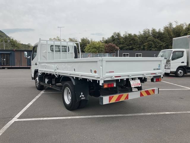 三菱ふそうキャンター平ボディ小型（2t・3t）[写真04]
