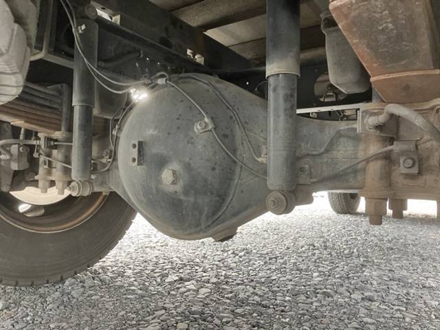 三菱ふそうキャンター平ボディ小型（2t・3t）[写真20]