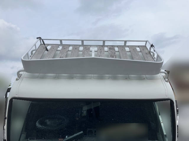 三菱ふそうキャンター平ボディ小型（2t・3t）[写真06]