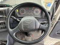 日野プロフィアトレーラーヘッド（トラクターヘッド）大型（10t）[写真10]