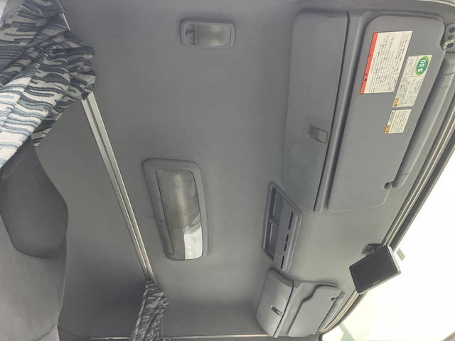 日野プロフィアトレーラーヘッド（トラクターヘッド）大型（10t）[写真09]