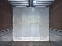 いすゞフォワードアルミウイング中型（4t）[写真11]