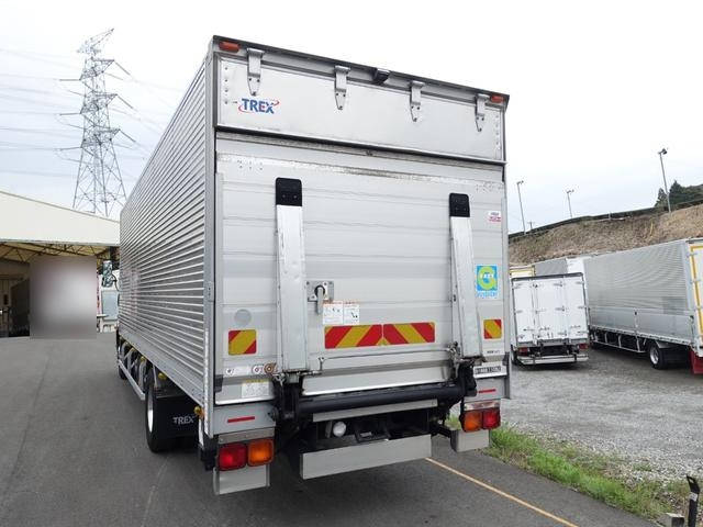 三菱ふそうファイターアルミバン中型（4t）[写真02]