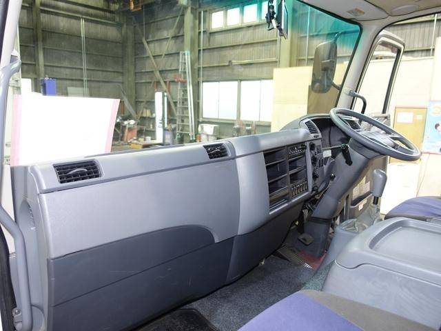 三菱ふそうファイターアルミバン中型（4t）[写真25]