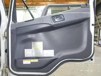 三菱ふそうファイターアルミバン中型（4t）[写真28]