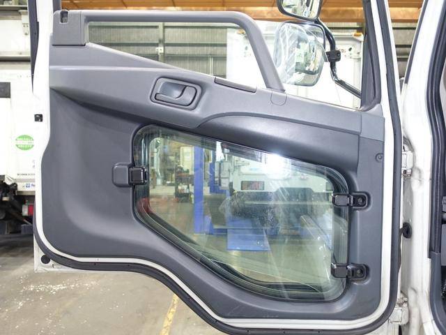 三菱ふそうファイターアルミバン中型（4t）[写真29]