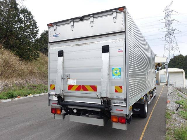 三菱ふそうファイターアルミバン中型（4t）[写真06]