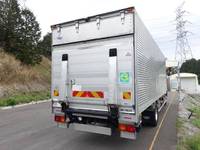 三菱ふそうファイターアルミバン中型（4t）[写真06]