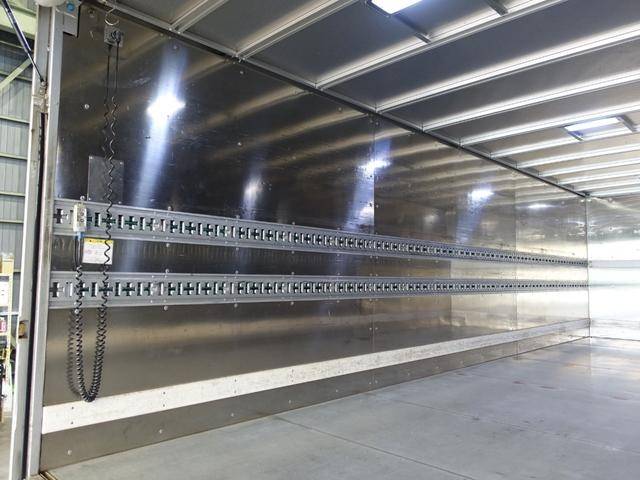 三菱ふそうファイターアルミバン中型（4t）[写真09]