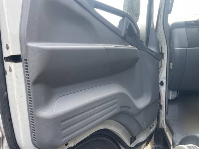 三菱ふそうキャンタークレーン4段小型（2t・3t）[写真23]