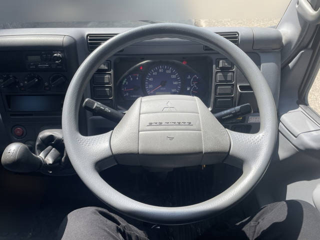 三菱ふそうキャンタークレーン4段小型（2t・3t）[写真28]