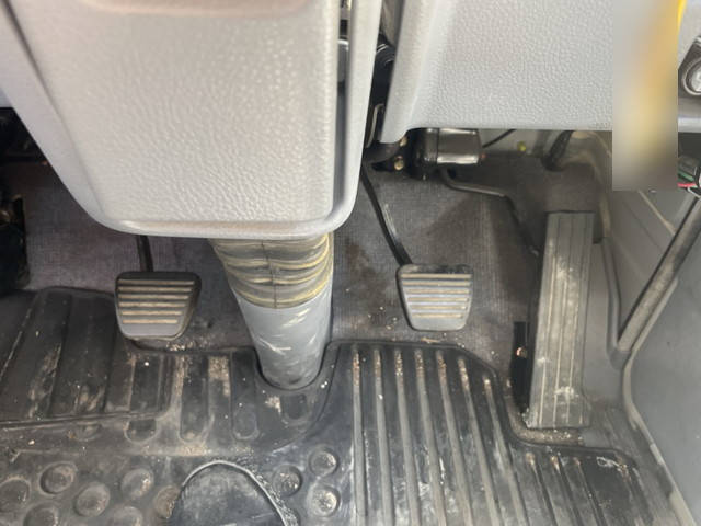 三菱ふそうキャンタークレーン4段小型（2t・3t）[写真31]