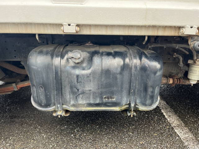 いすゞエルフダンプ小型（2t・3t）[写真12]