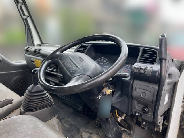 いすゞエルフダンプ小型（2t・3t）[写真17]