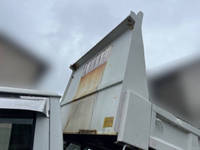 いすゞエルフダンプ小型（2t・3t）[写真07]