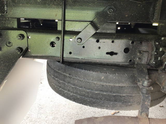 三菱ふそうキャンター平ボディ小型（2t・3t）[写真14]